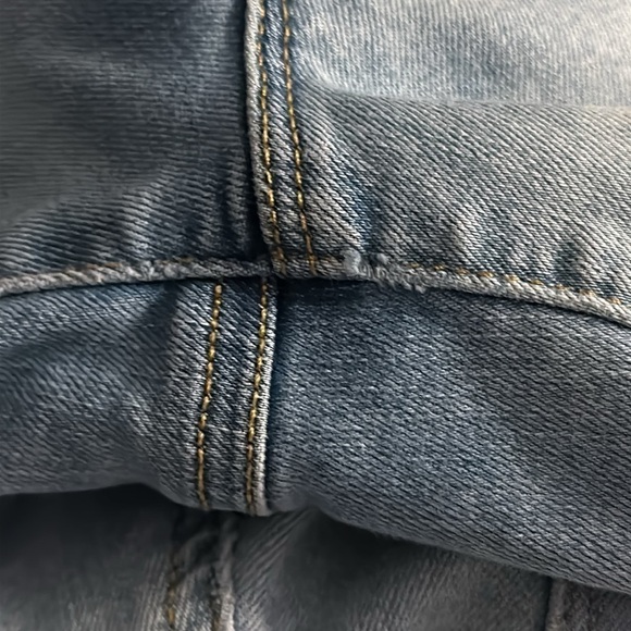 Athleta sculptex light wash stretch denim **Flaw* - Picture 9 of 9